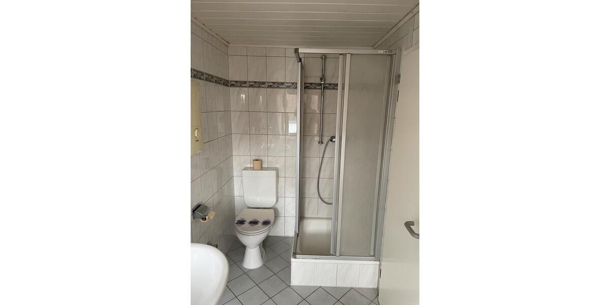 Erdgeschoßwohnung Rosbach vor der Höhe - 1 Zimmer, 40 m&sup2;, 600&euro; | Angebot:26120542