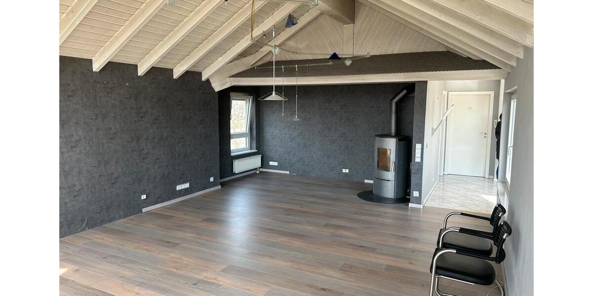 Dachgeschoßwohnung Schramberg - 3 Zimmer, 110 m&sup2;, 940&euro; | Angebot:25893567