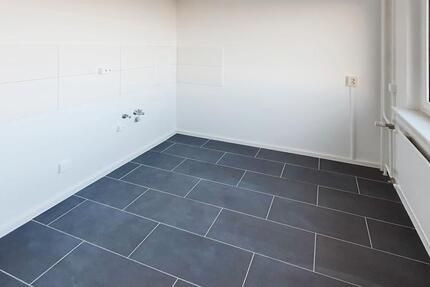 Wohnung Neubrandenburg Datzeberg - 3 Zimmer, 69 m&sup2;, 209&euro; | Angebot:26675540