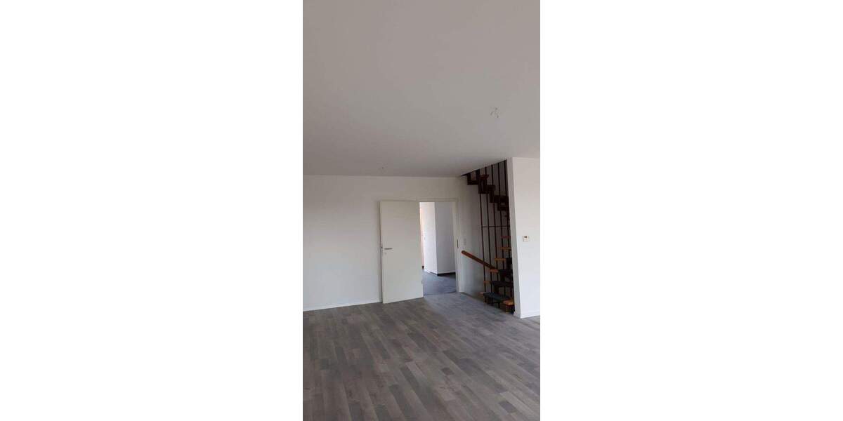 Doppelhaushälfte Wettin-Löbejün Merbitz - 5 Zimmer, 160 m&sup2;, 1.260&euro; | Angebot:25721082