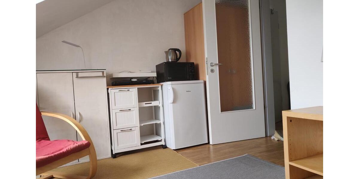 Dachgeschoßwohnung Unterföhring - 1 Zimmer, 20 m&sup2;, 770&euro; | Angebot:26612668