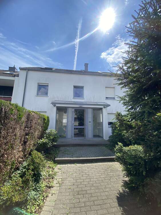 Wohnung zum Mieten in Düsseldorf 779 € 66 m²