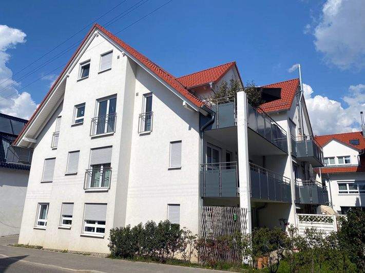 Neuwertige 2-Zimmerwohnung mit EBK u. Balkon in zentrumsnaher Lage 2 zimmer