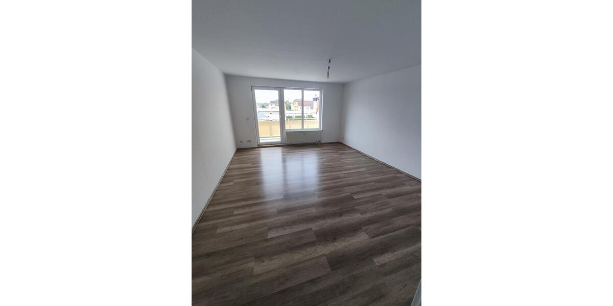 Etagenwohnung Mügeln - 3 Zimmer, 78 m&sup2;, 629&euro; | Angebot:23152323