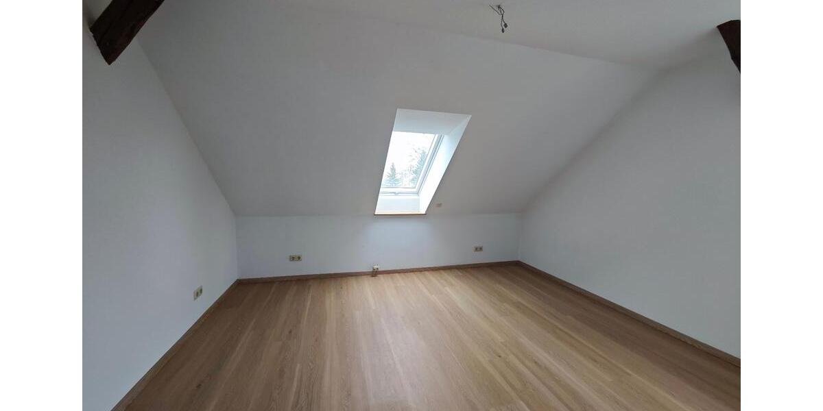 Dachgeschoßwohnung Reinsberg - 2 Zimmer, 69 m&sup2;, 450&euro; | Angebot:24691490