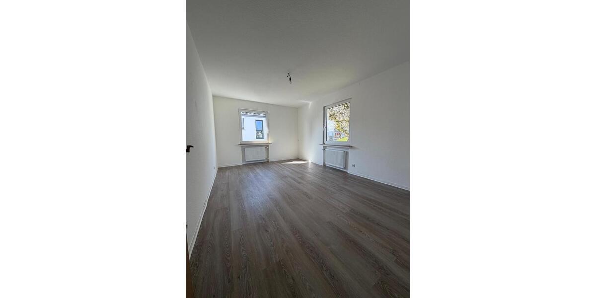Einfamilienhaus Siegen Weidenau - 6 Zimmer, 111 m&sup2;, 1.450&euro; | Angebot:26254377