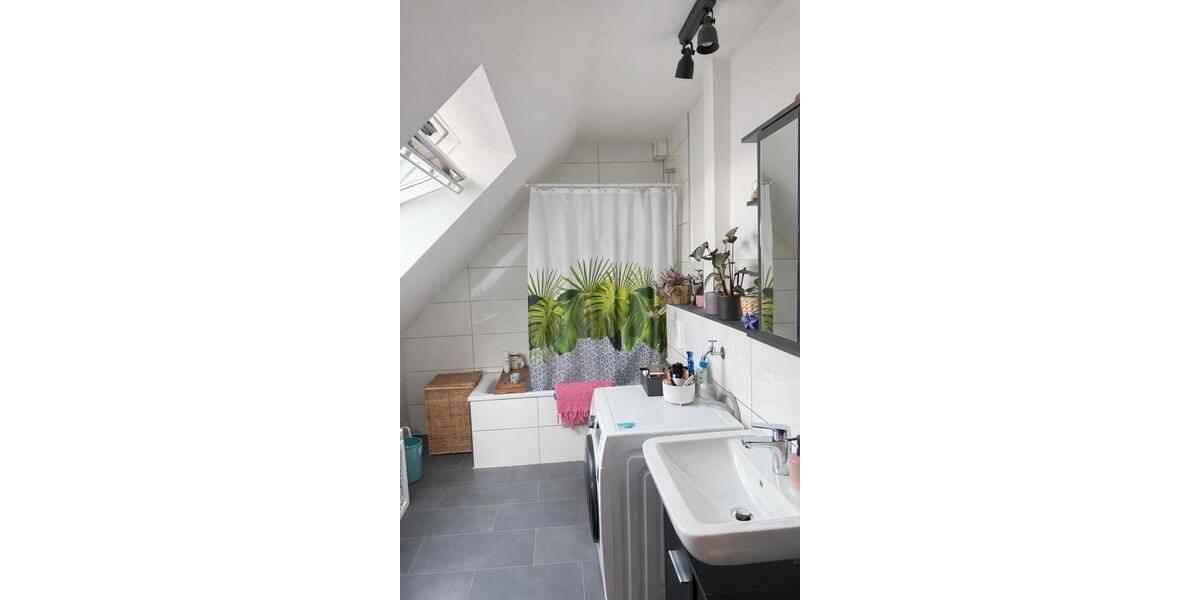 Dachgeschoßwohnung Garbsen Berenbostel - 2.5 Zimmer, 67 m&sup2;, 649&euro; | Angebot:26005637