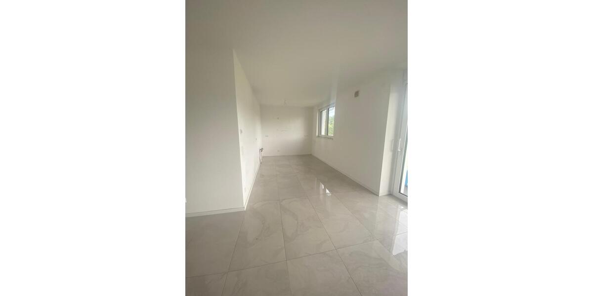 Exklusive, neuwertige 3-Zimmer- Wohnung mit Balkon in Neusäß 3 zimmer