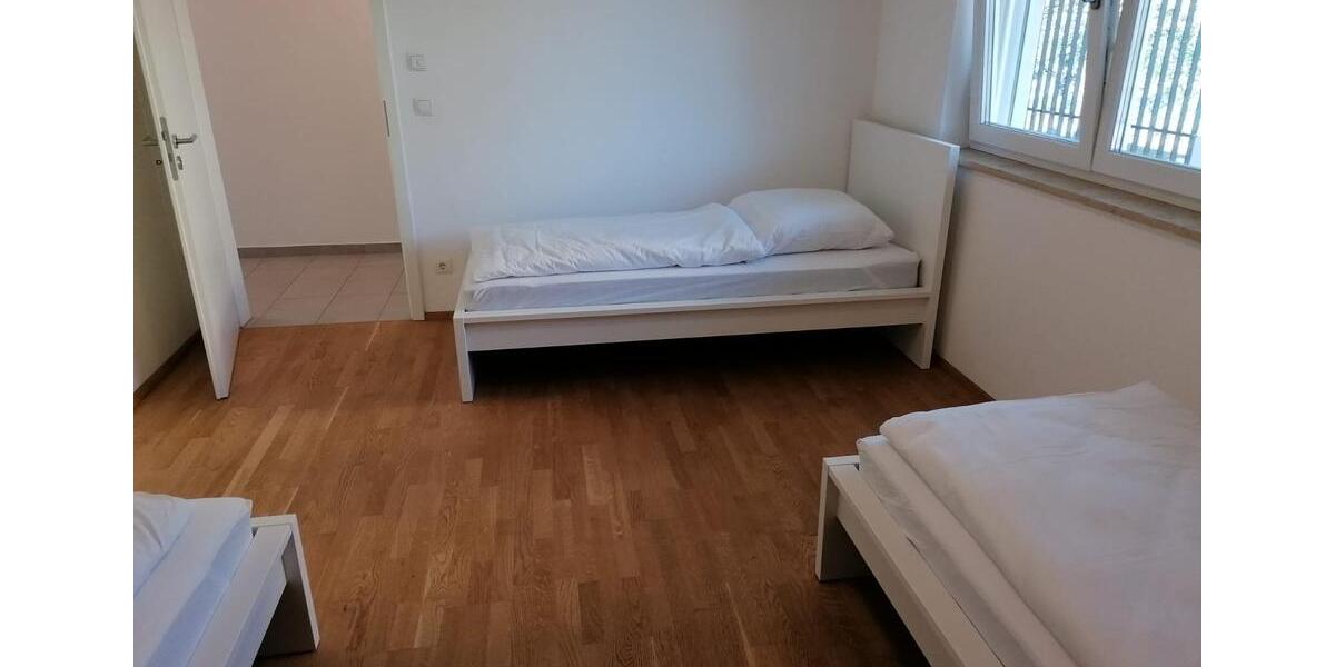 Etagenwohnung Landau an der Isar - 2.5 Zimmer, 80 m&sup2;, 1.690&euro; | Angebot:18918736