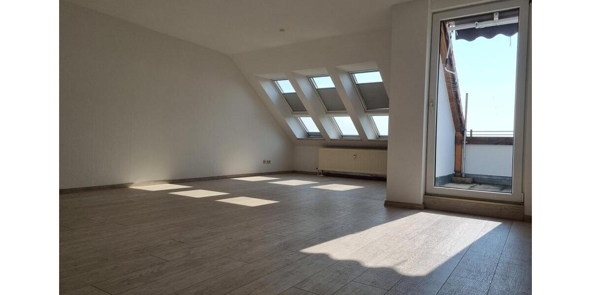 Dachgeschoßwohnung Halberstadt - 3 Zimmer, 87 m&sup2;, 524&euro; | Angebot:25865844