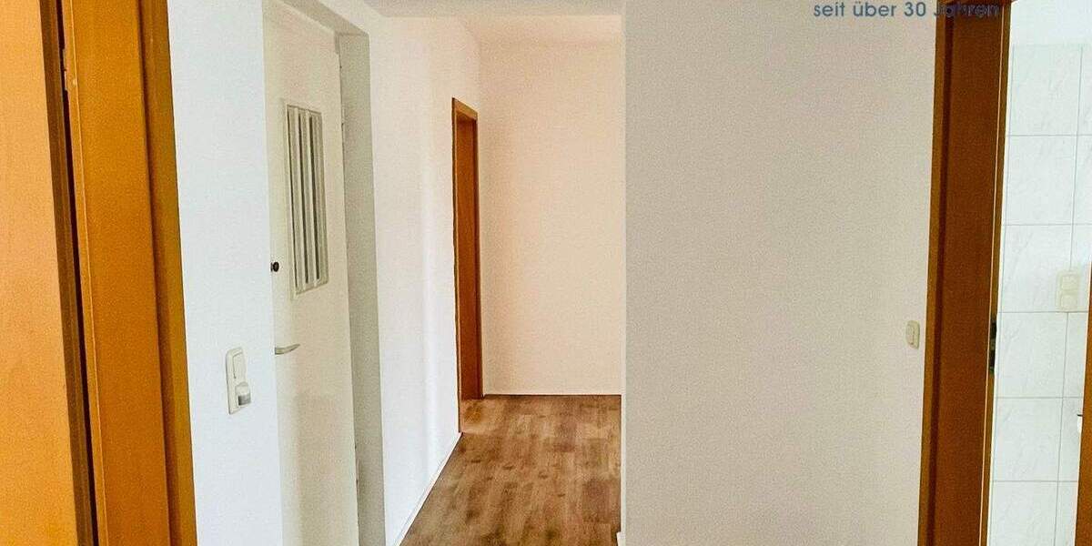 Etagenwohnung Essen Altenessen-Süd - 3 Zimmer, 91 m&sup2;, 685&euro; | Angebot:24878773