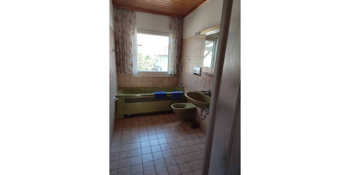 Etagenwohnung Edertal Bringhausen - 3 Zimmer, 95 m&sup2;, 595&euro; | Angebot:25727648