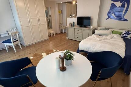 Exklusives 1-Zi.-Apartment in Toplage Oberkassel – Erstbezug, neu möbliert & renoviert