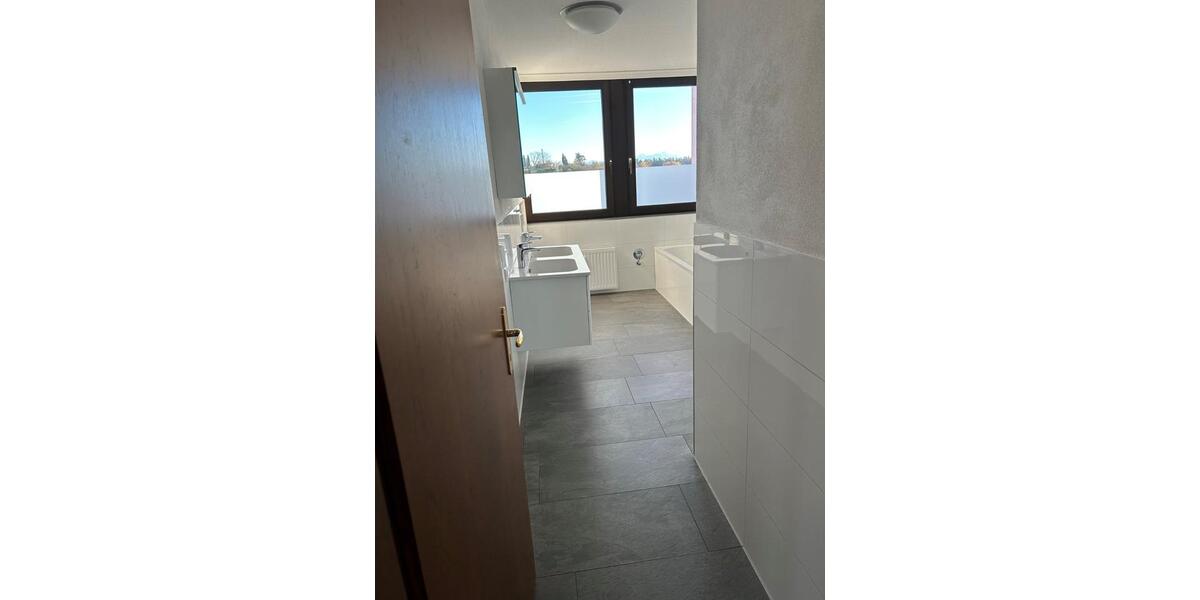 Einfamilienhaus Tettnang - 5.5 Zimmer, 168 m&sup2;, 1.750&euro; | Angebot:24491250