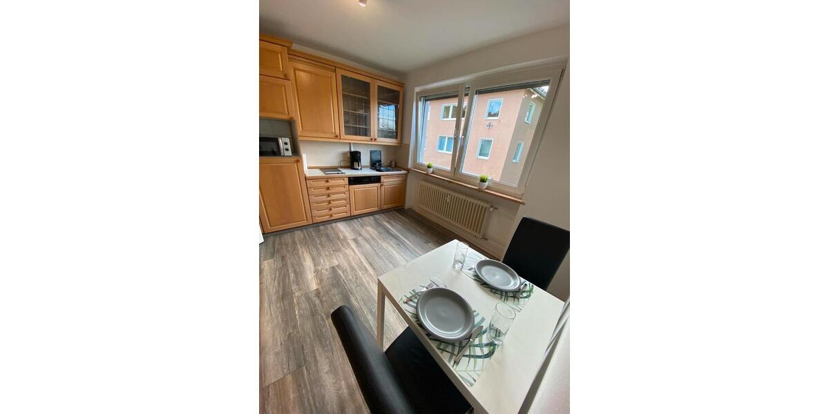 Wohnen auf Zeit Selbitz - 6 Zimmer, 270 m&sup2;, 29&euro; | Angebot:22032017