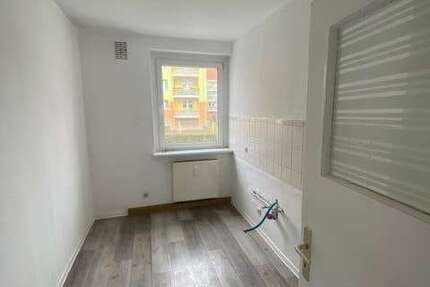 Wohnung zum Mieten in Roßwein 350 € 58 m² 3 zimmer