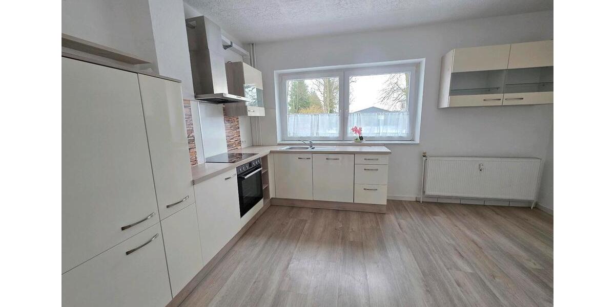 Erdgeschoßwohnung Hohenlockstedt - 4 Zimmer, 100 m&sup2;, 912&euro; | Angebot:24806518