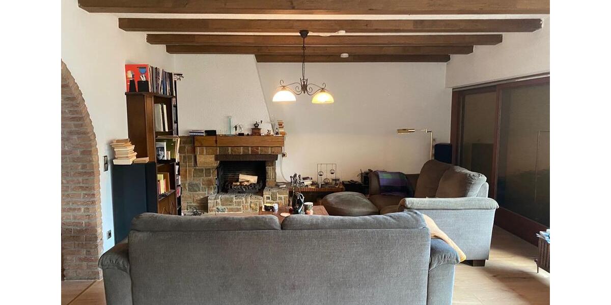 Etagenwohnung Hilchenbach - 5 Zimmer, 175 m&sup2;, 1.250&euro; | Angebot:25057460