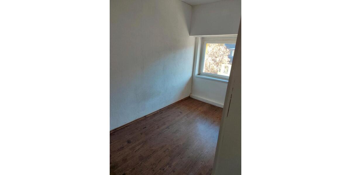 Etagenwohnung Weida - 2 Zimmer, 50 m&sup2;, 300&euro; | Angebot:25304483