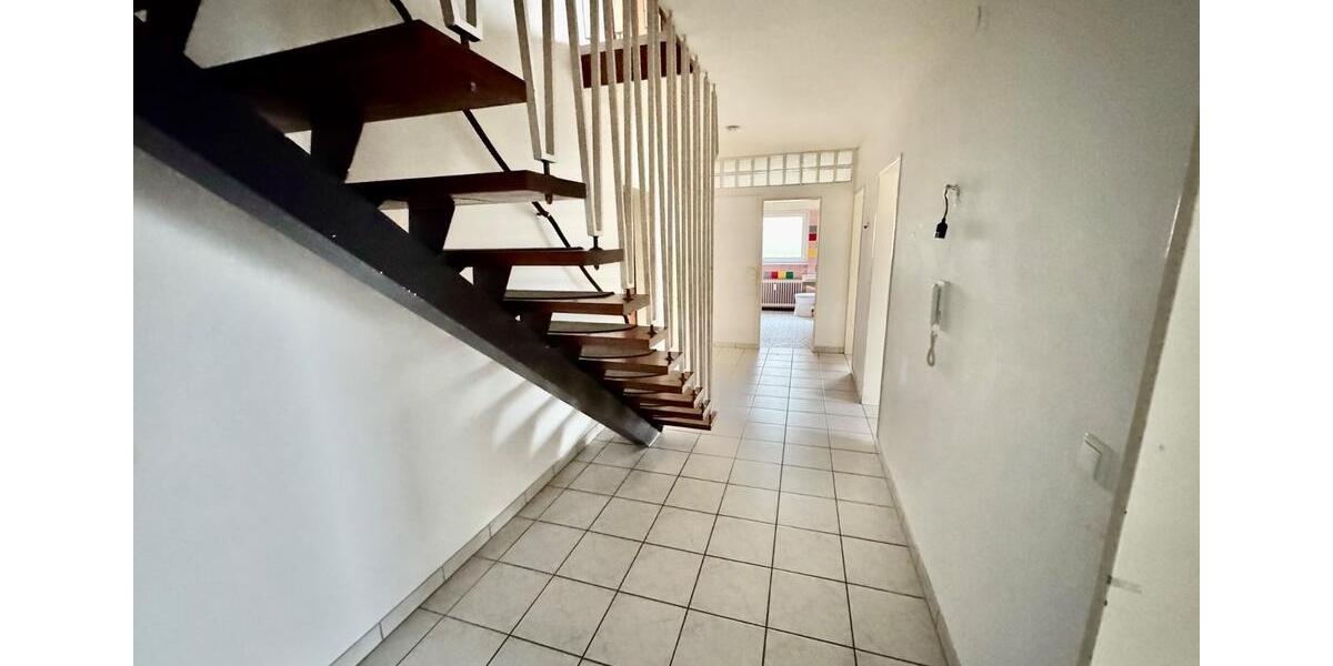 Maisonettenwohnung Sinzheim - 5 Zimmer, 171 m&sup2;, 1.710&euro; | Angebot:24867042