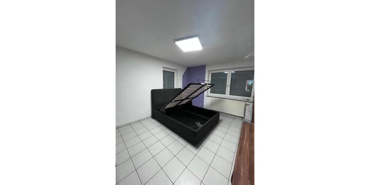 Etagenwohnung Rottweil - 5 Zimmer, 140 m&sup2;, 1.400&euro; | Angebot:26639175