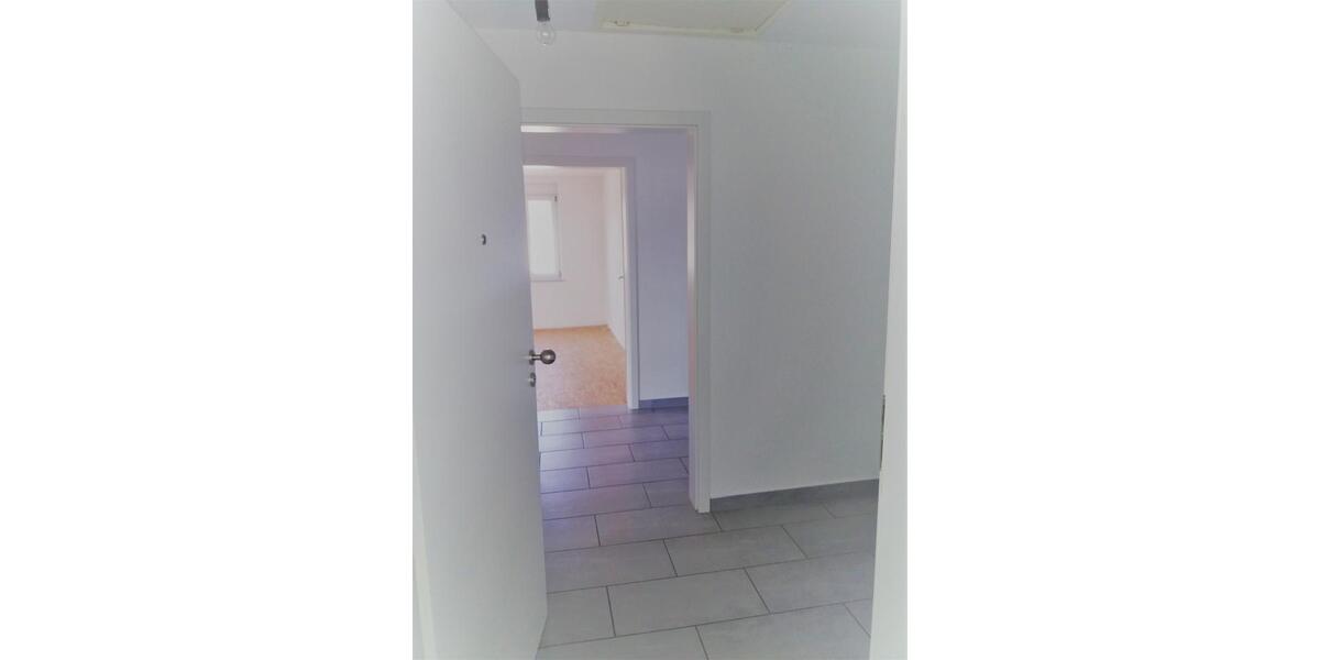 Dachgeschoßwohnung Siegen Eiserfeld - 3 Zimmer, 88 m&sup2;, 940&euro; | Angebot:24979754