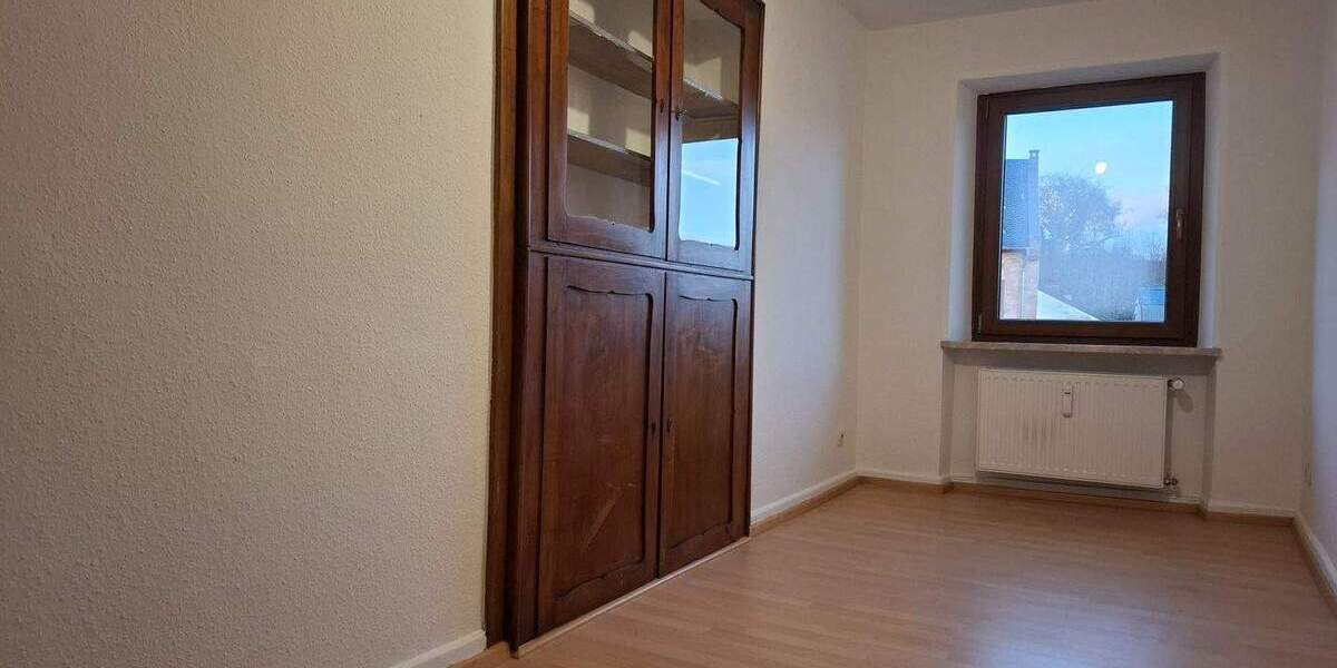 Etagenwohnung Saarburg - 3 Zimmer, 85 m&sup2;, 650&euro; | Angebot:25729345