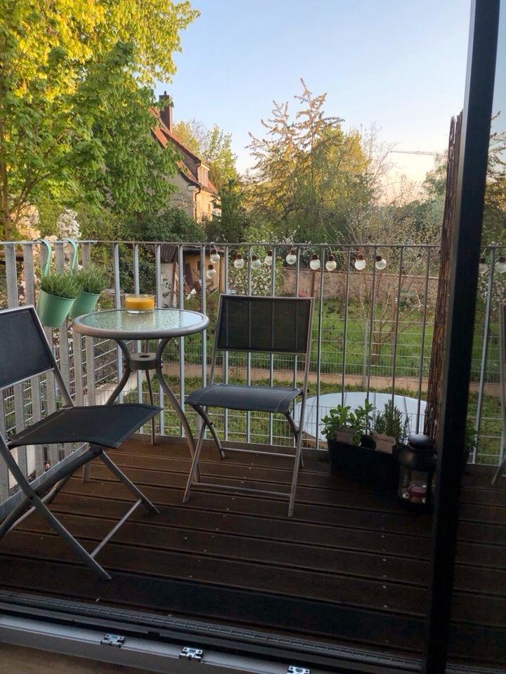 Sonnige 2,5 Zimmer-Wohnung in Würzburg Sanderau zimmer