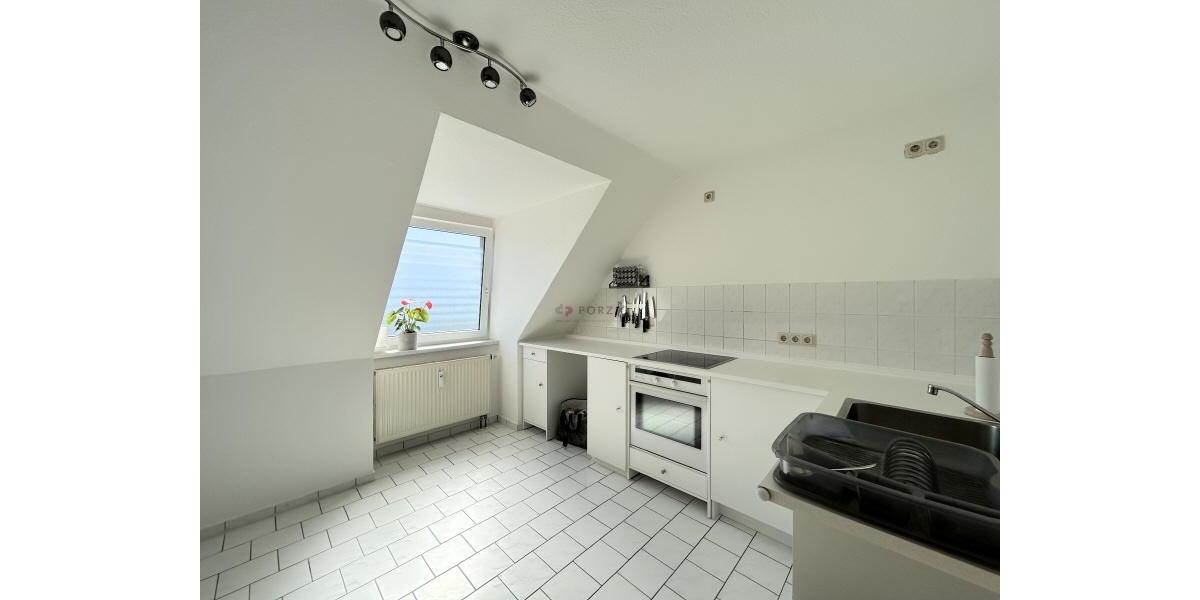 +++Gemütliche Dachgeschosswohnung mit 3 Zimmern+++ 3 zimmer