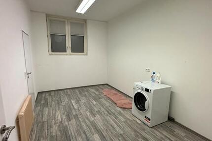 Gewerbeobjekt Sindelfingen Sindelfingen (Stadt) - 500&euro; | Angebot:25642697