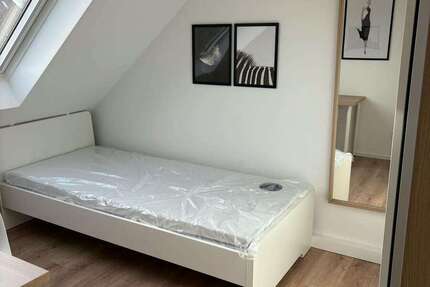 WG-Zimmer in Stuttgart 700 € 10 m² zimmer
