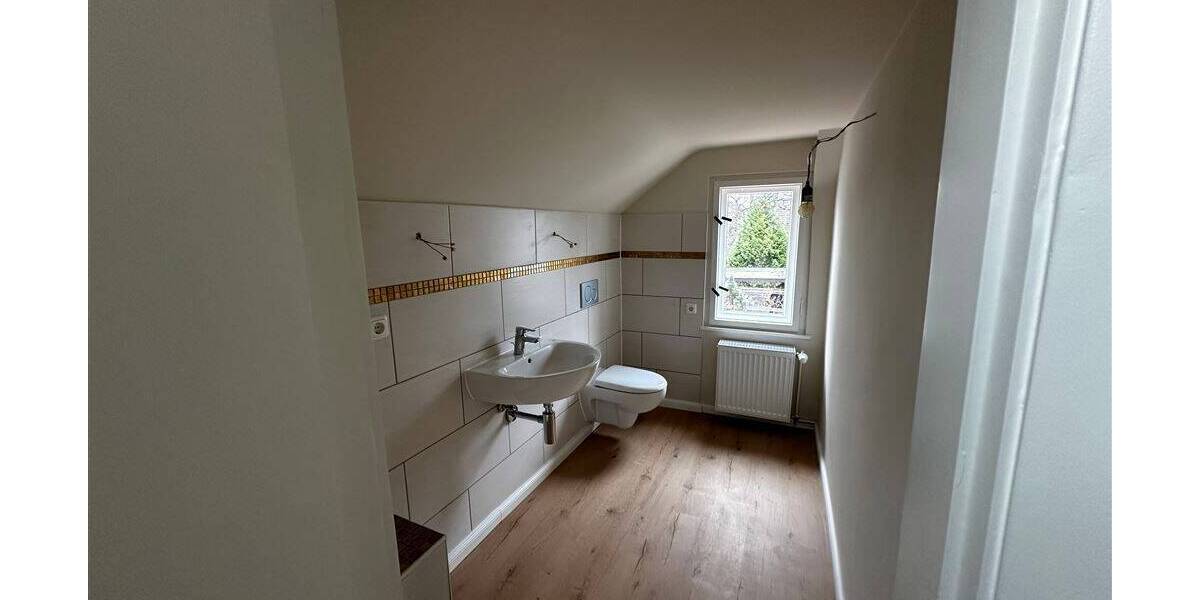 Einfamilienhaus Schulzendorf - 7 Zimmer, 146 m&sup2;, 1.900&euro; | Angebot:26079048