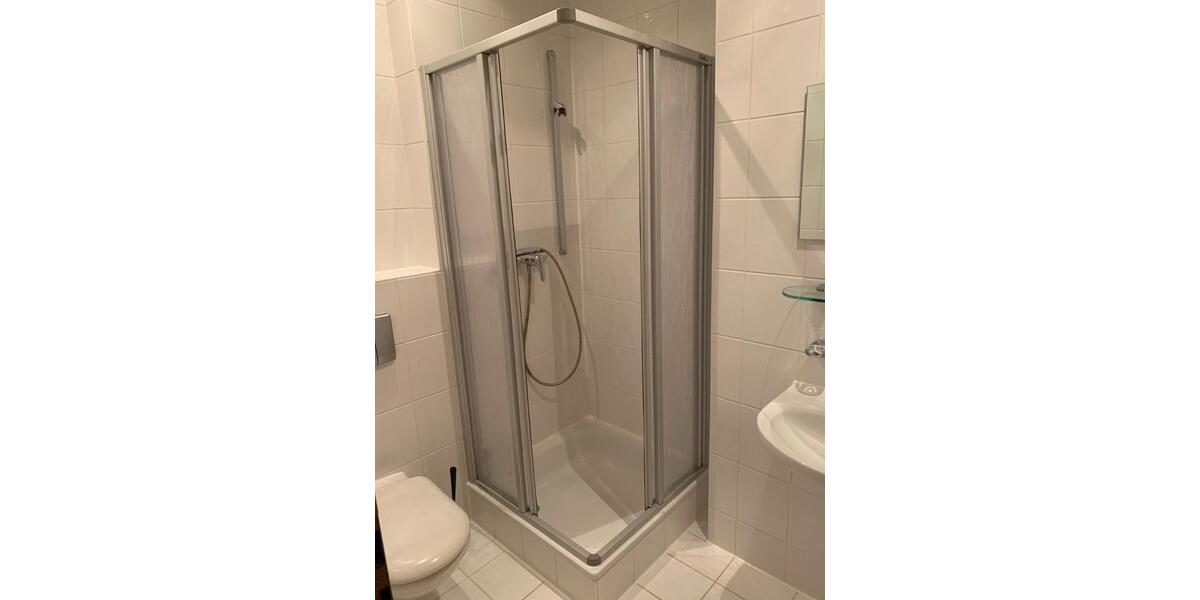 Möblierte Zimmer mit Bad in bevorzugter Lage 1 zimmer