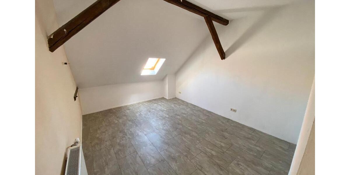 Dachgeschoßwohnung Aken (Elbe) - 5 Zimmer, 80 m&sup2;, 600&euro; | Angebot:26624020