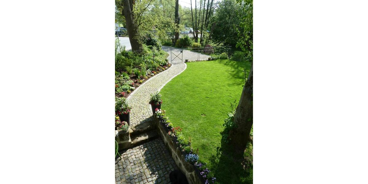 Doppelhaushälfte Fürth Atzenhof - 6 Zimmer, 192 m&sup2;, 1.950&euro; | Angebot:24294877