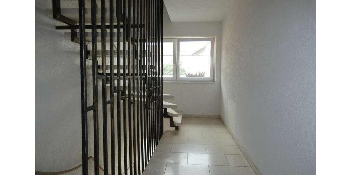Etagenwohnung Kirchardt - 4 Zimmer, 94 m&sup2;, 850&euro; | Angebot:26532467