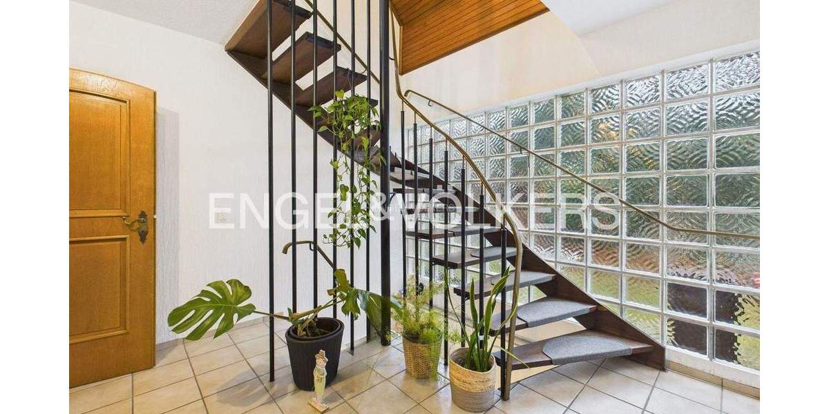 Einfamilienhaus Krefeld Uerdingen - 4 Zimmer, 172 m&sup2;, 1.650&euro; | Angebot:24813606