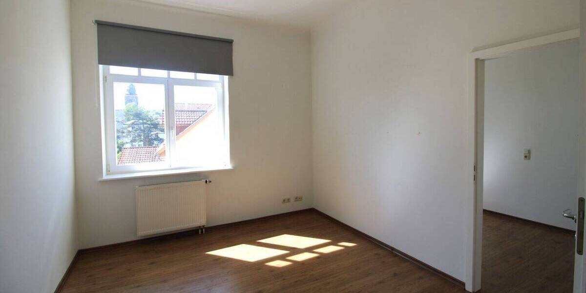 Etagenwohnung Gotha - 5 Zimmer, 111 m&sup2;, 975&euro; | Angebot:26685580