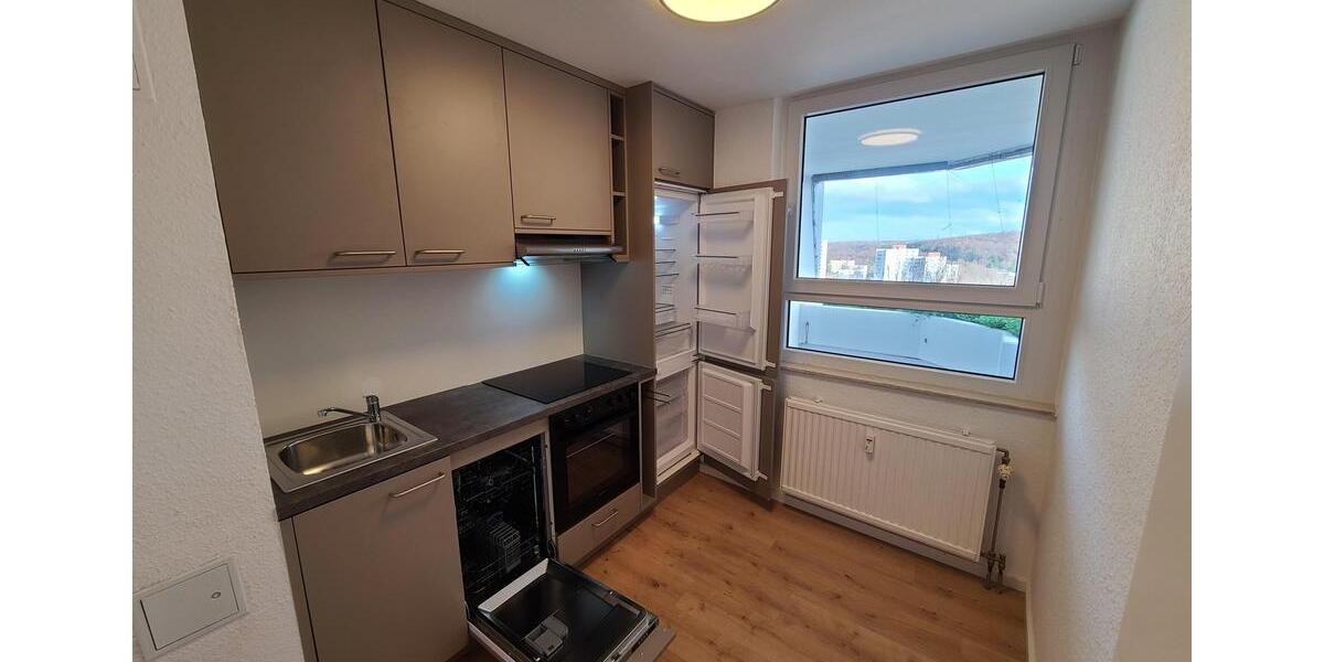 Komplett renovierte 2,5-Zi.-Wohnung mit Bad, Gäste-WC & neuer Einbauküche (Darmstadt) 2 zimmer