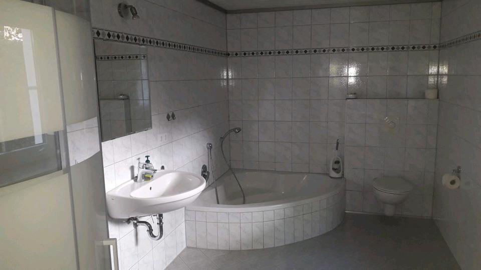 Etagenwohnung Hauzenberg - 6 Zimmer, 150 m&sup2;, 990&euro; | Angebot:26024626