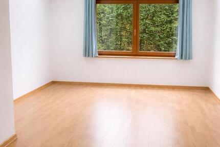 Haus Schwülper - 4 Zimmer, 103 m&sup2;, 1.250&euro; | Angebot:25082181