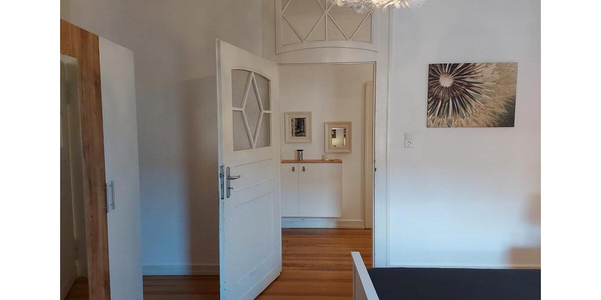 Wohnen auf Zeit Saarbrücken - 3 Zimmer, 100 m&sup2;, 525&euro; | Angebot:26632826