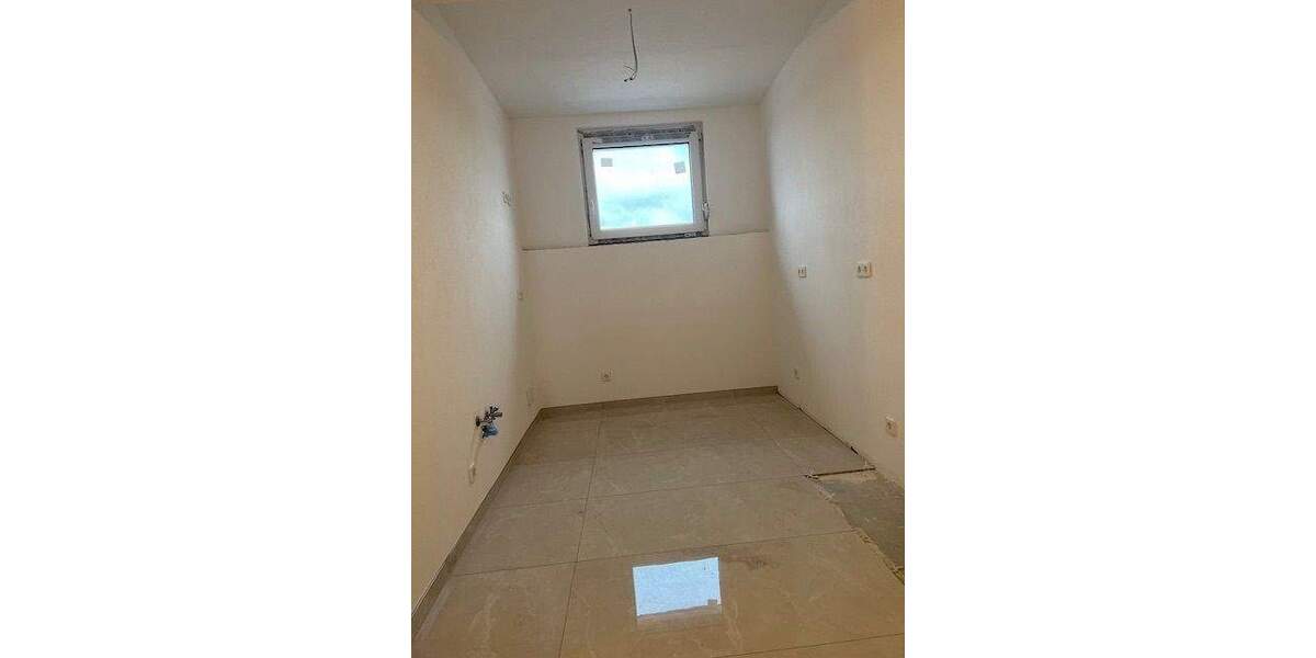 Etagenwohnung Vöhringen - 3 Zimmer, 102 m&sup2;, 1.200&euro; | Angebot:25675450