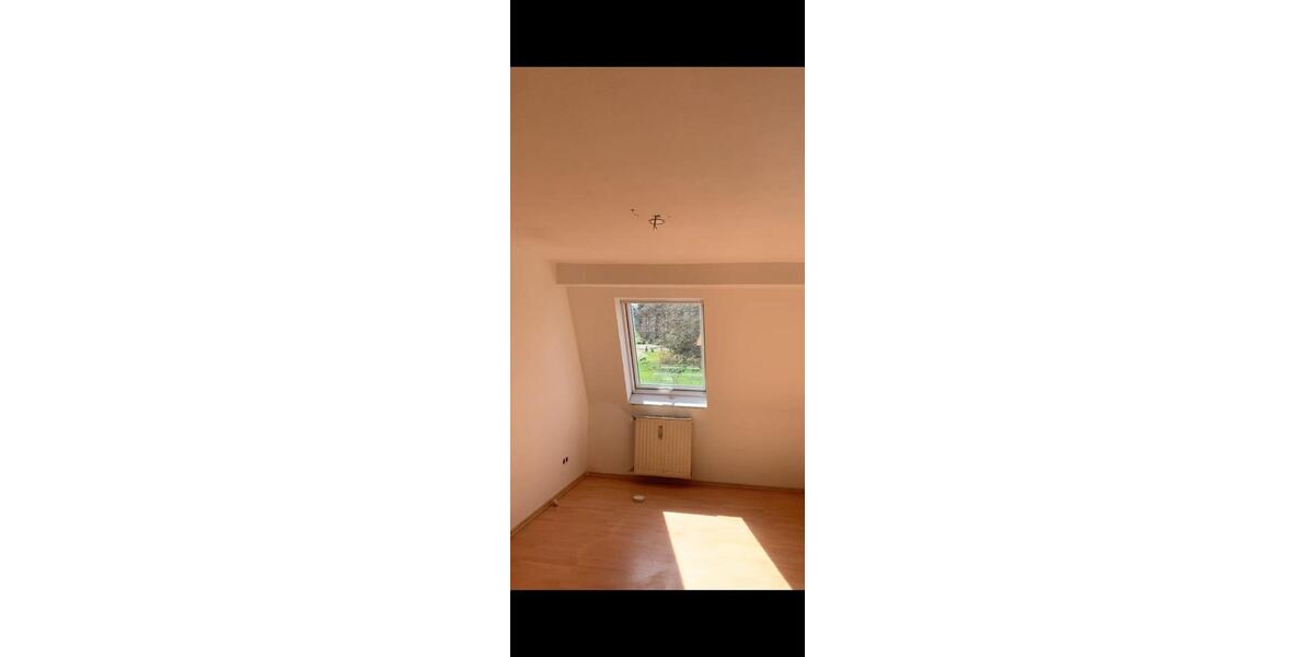 Etagenwohnung Extertal - 4 Zimmer, 102 m&sup2;, 450&euro; | Angebot:25311442