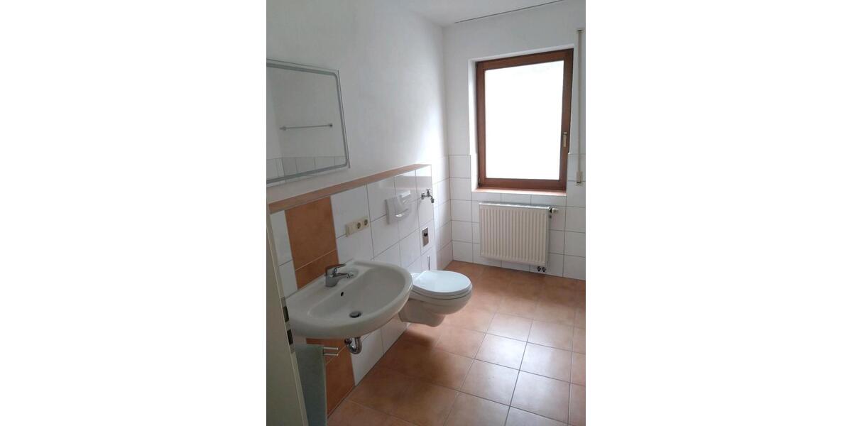 Mietwohnung, neu saniert. 3 zimmer