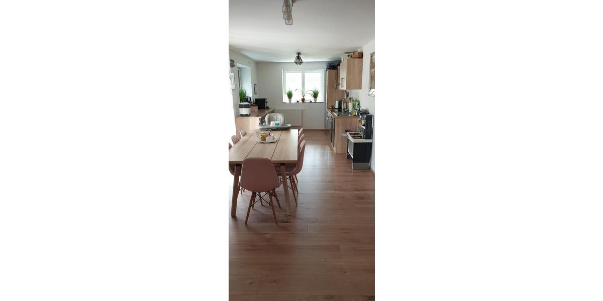 Erdgeschoßwohnung Geiselwind - 3 Zimmer, 100 m&sup2;, 990&euro; | Angebot:25258586