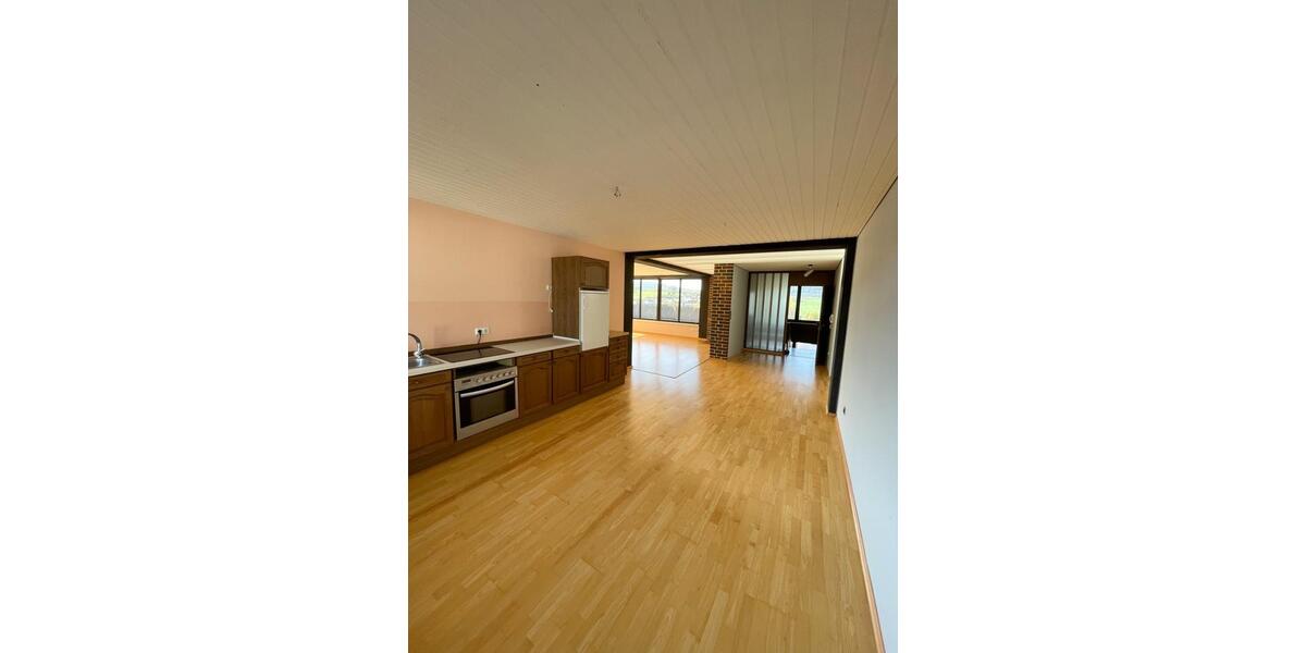 Einfamilienhaus Waldmünchen - 2 Zimmer, 130 m&sup2;, 690&euro; | Angebot:23258092