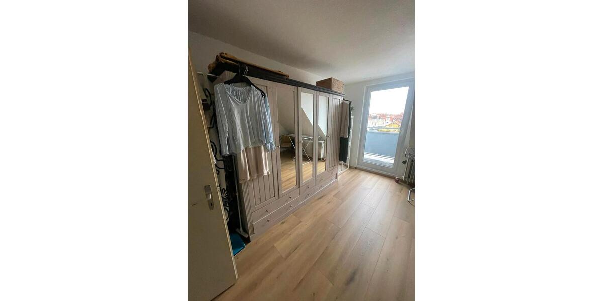 Dachgeschoßwohnung Landau in der Pfalz - 2 Zimmer, 68 m&sup2;, 930&euro; | Angebot:26506352