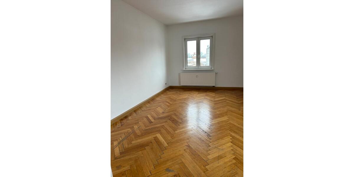 Etagenwohnung Eisfeld - 1 Zimmer, 50 m&sup2;, 460&euro; | Angebot:24702815