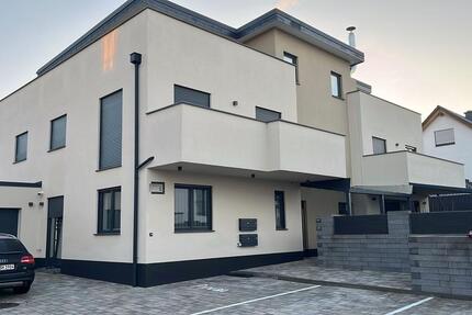 Helle Neubauwohnung mit 75qm Terrasse in Pohlheim! 3 zimmer